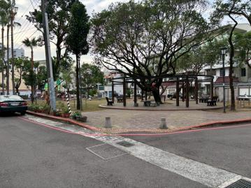 嘉義店面一姐民生南路鐵馬道旁邊間別墅A027