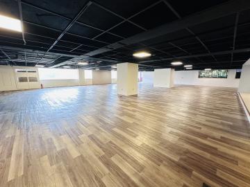 三民房屋推薦 愛河畔旁｜三角窗1+2樓店｜近3百坪使用空間