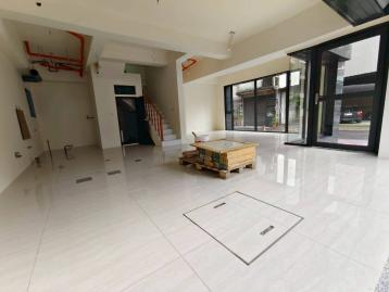 竹科房屋推薦 大遠百商圈優質角間住店 房仲雙寶爸