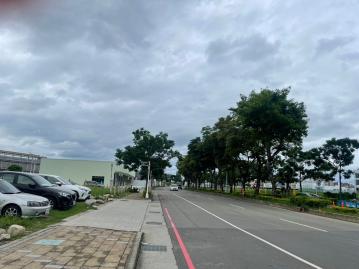 台中透天社區 14期30米路大面寬住一之一角地