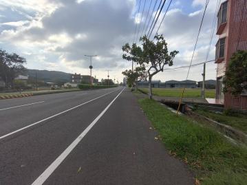 新竹縣湖口鄉長嶺段台1線旁美農地