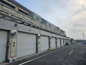 和美買屋買房 伸港公所旁車庫別墅 018林儀芳0975953989