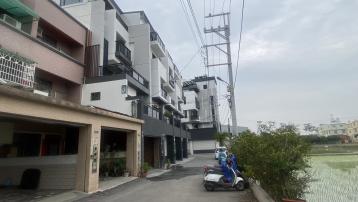 霧峰丁台全新電梯別墅