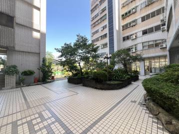 大里房屋推薦 大里塗城成功商圈 全新整理車位美廈