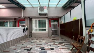 大里買房推薦 大里西湖震後臨路別墅、40地坪超大後院