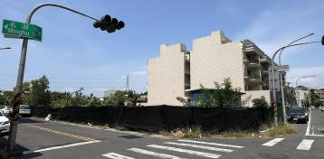 高雄買賣土地 仁武區12米名湖街上三面臨路方正建地