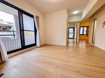 大里透天店面  大里大買家旁全新整理美華廈