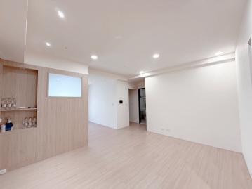 海線透天別墅〃和築鯨天下、中港特區高樓景觀、三房車位輕屋齡