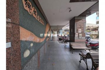 台南買屋賣地 成大飯店式四樓套房