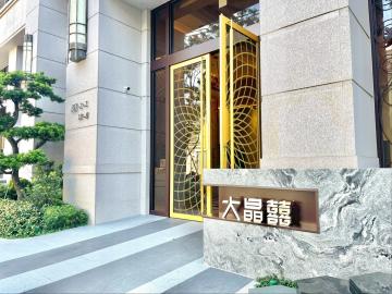 住寅大晶囍 中科邊間三房柱邊平車採光佳 彩魚台中海線首購買房