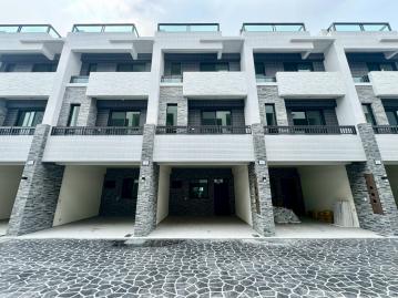龍井大面寬全新未住傳統格局前院停車 彩魚台中海線首購買房