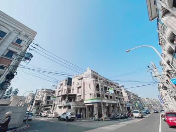 台中海線住宅 菲菲遇見好宅 新光田特區臨路邊間黃金店住