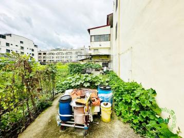 新市鬧區持分建地☎️賞屋來電 ０６－２９０６６６０ 