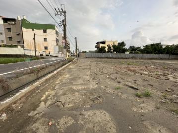 高雄土地男神  99碼大面寬農地