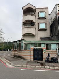 龜山房屋仲介 大有路旁鹽務路大地坪透天