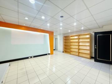 【第三市場｜美三房｜自住+可營業用】