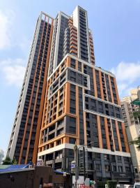 小港房屋買賣 建工商圈綠景苑2+1房2衛精美裝潢附車位電梯大樓