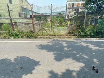 睿總駕到 大寮面寬10米近河堤路一段河畔美農地