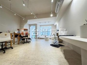 台中龍井房屋 藝術街金雞母網美店面