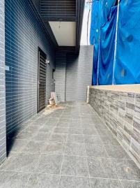  頭份透天華廈 京元全新邊間三車位美墅