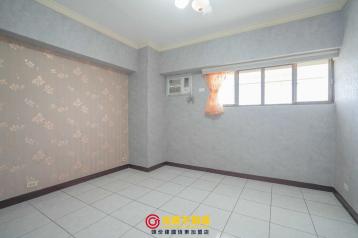 頭份房屋土地 地政公園旁 小資大套房