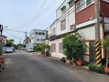 頭份房屋土地近京元電邊間大透天