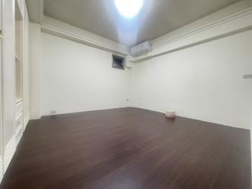 松山買屋賣屋 家樂福面寬大空間一樓