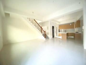 沙鹿全新臨路大地坪雙車位電梯別墅