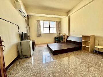 家樂福角間黃金店面|6米大面寬|6間滿租套房