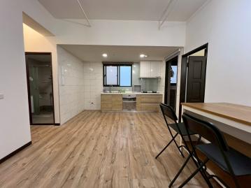 皇普鉑苑公園旁高樓景觀兩房子母車位｜房仲小呂