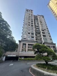 達觀鎮A2區 溫馨四房附車位 大台北法拍仲介