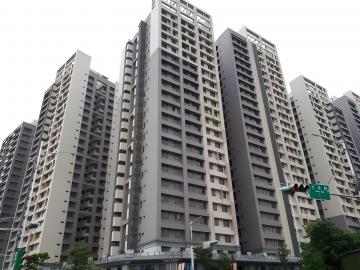 日勝幸福站A6東側溫馨三房附車位 亞東醫院站 大台北法拍仲介