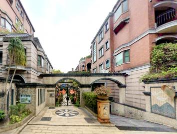 1112天硯 樓中樓雙車位 有景觀 低奢法拍諮詢代標