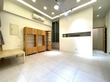 南區房屋推薦 專任精緻裝潢免整理1+2樓臨路店面兼住家
