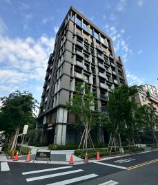 七期稀有釋出 鄰捷運站鉅陞青山絵 大兩房平車 北屯大樓建案