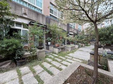 北屯區大樓華廈 小陸推薦輕屋齡大毅雙十流域花園別墅