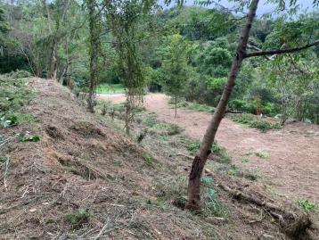 竹南房仲推薦 湖光山色臨湖休閒地【找多喜看房買房去】