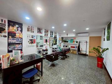 斗六棒球場旁黃金樓店