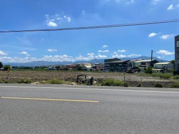 白河國中正大路邊農地