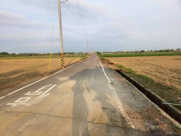 佳里塭子內大路邊優質角窗農地里塭子內大路邊優質角窗農地 