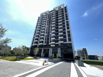 高雄土地開發 高鐵新特區一樓全新未住三房平車