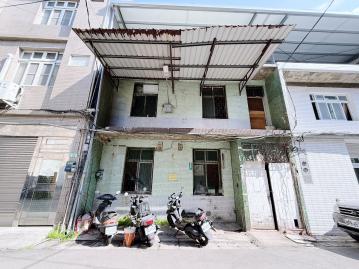 桃園中路房價 桃園後站面寬透天厝