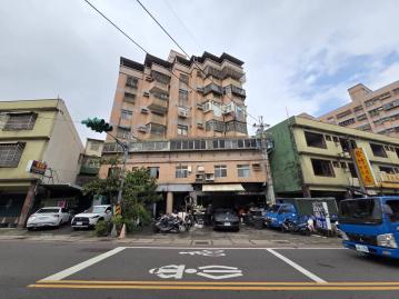 桃園房仲花媽 平鎮龍南路上全新整理大套房～採光佳