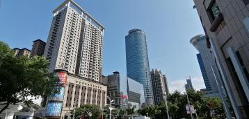東方富域可塑四房＋雙平車~房地產543找到小米943