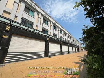 彰化房地仲介 信義特區輕屋齡車庫美墅