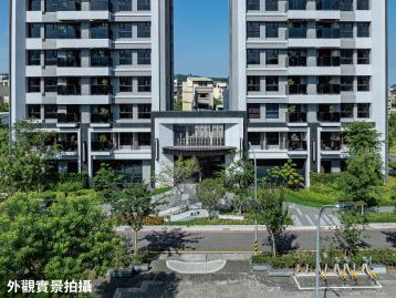 北區透天買屋 御山景永久棟距高樓層山景三房平車