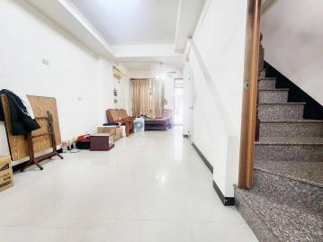 台南永康買屋 近科工區透天開放式車庫