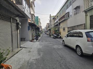 嘉義房仲女神 重慶二街車庫透天