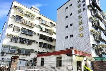 桃園房地仲介~龍潭交流道武漢國小國中國軍醫院低總價美3房電梯