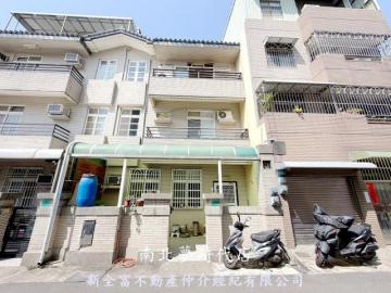 台南美美房屋 近副都心面寬孝親透天